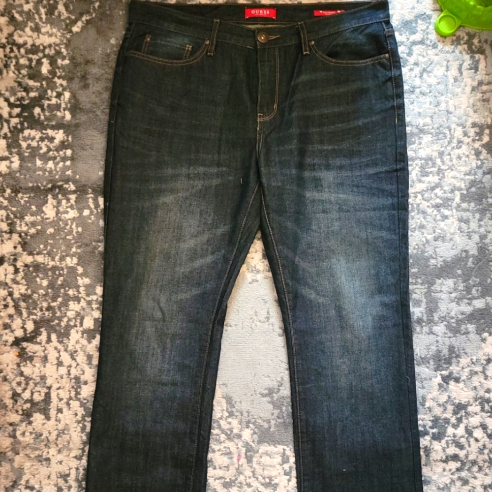 Mens Guess stone wash jean